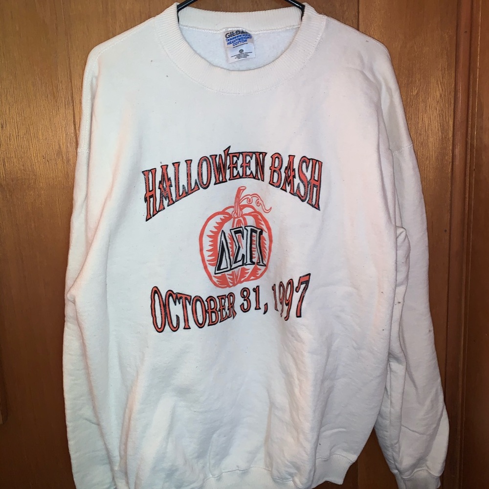 Vintage Delta Sigma Pi Sweatshirt